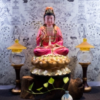 Tượng Phật Bà Quan Âm Ngồi Đài Sen Composite Áo Đỏ (size 50cm)1