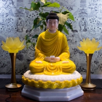 Tượng Phật Thích Ca Ngồi Đài Sen Dát 8 Cạnh Áo Vàng (Size 50cm)1