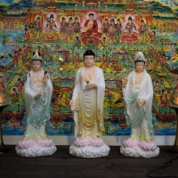 Tượng Phật Tam Thánh Vẽ Màu Khoáng Đứng 48cm1