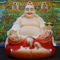 Phật Di Lặc Ngồi Vẽ Gấm Áo Đỏ Cười