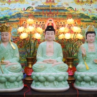 Tượng Phật Ta Bà Tam Thánh Bột Đá Xanh Ngọc Vẽ 3D 68cm