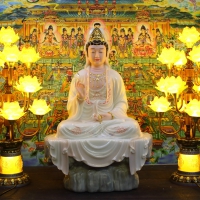 Phật Quán Âm Tự Tại Ngồi Tự Tại Trên Đá 70cm2