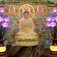 Tượng Phật Quan Âm đá thạch anh 48cm